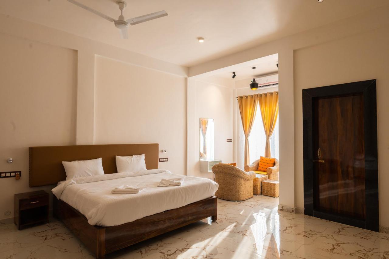 The Kaziranga Address Hotel ภายนอก รูปภาพ