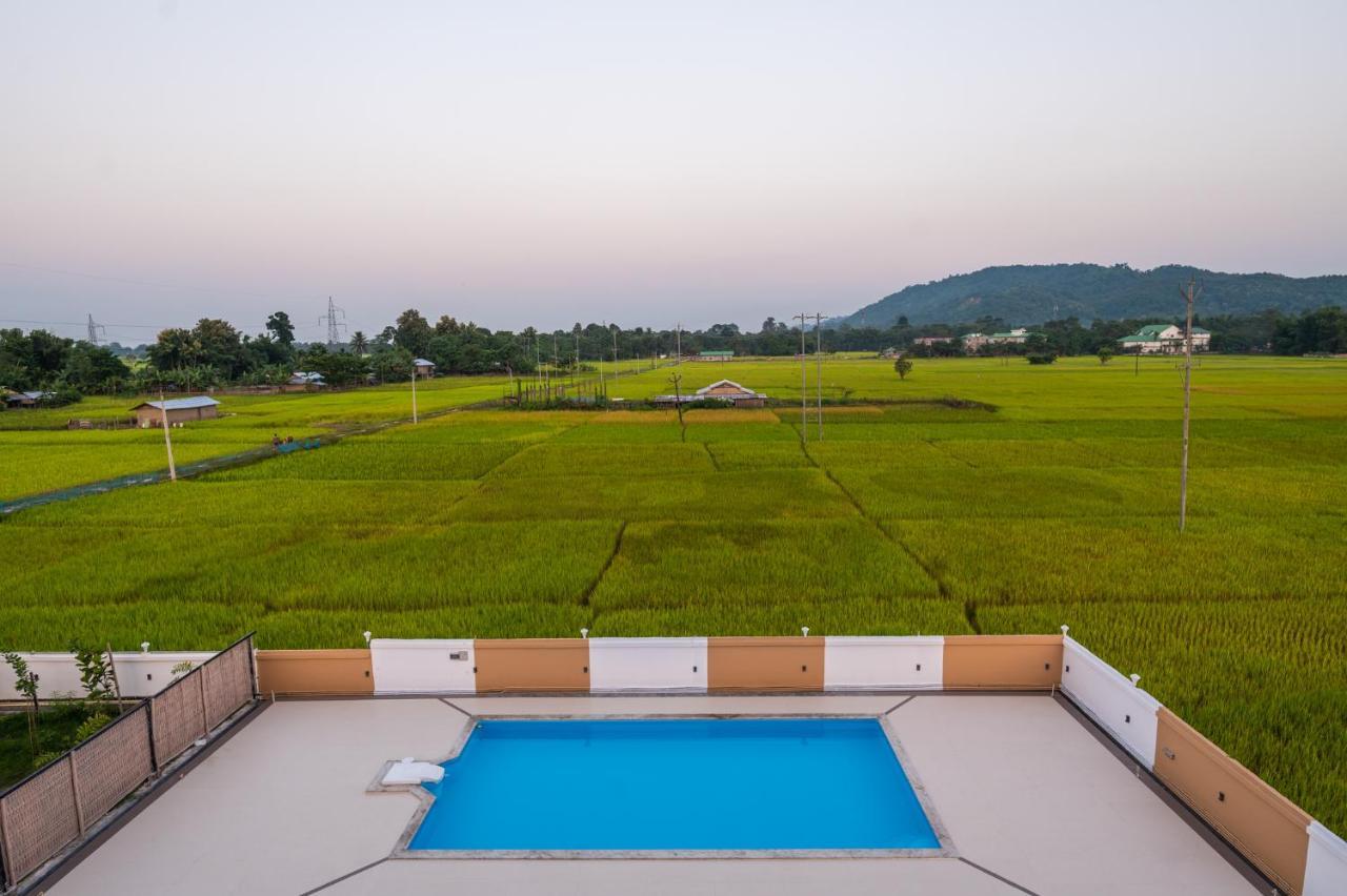 The Kaziranga Address Hotel ภายนอก รูปภาพ