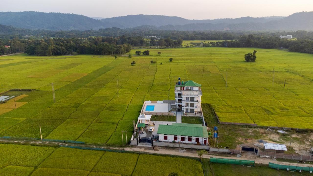 The Kaziranga Address Hotel ภายนอก รูปภาพ