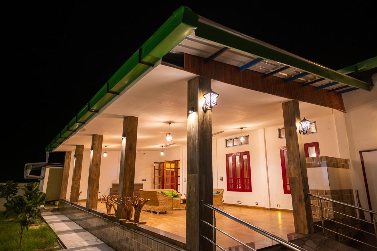 The Kaziranga Address Hotel ภายนอก รูปภาพ