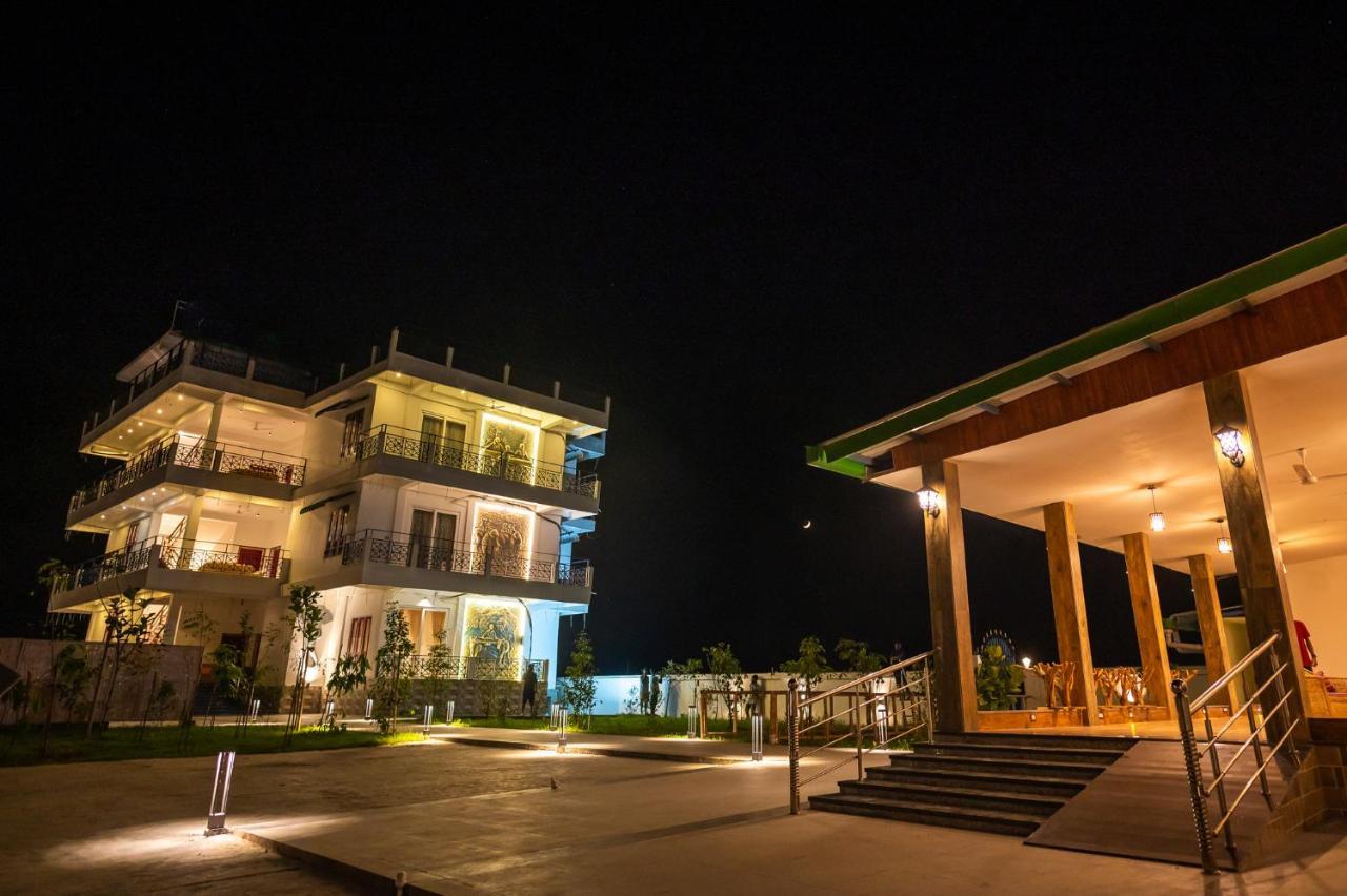 The Kaziranga Address Hotel ภายนอก รูปภาพ