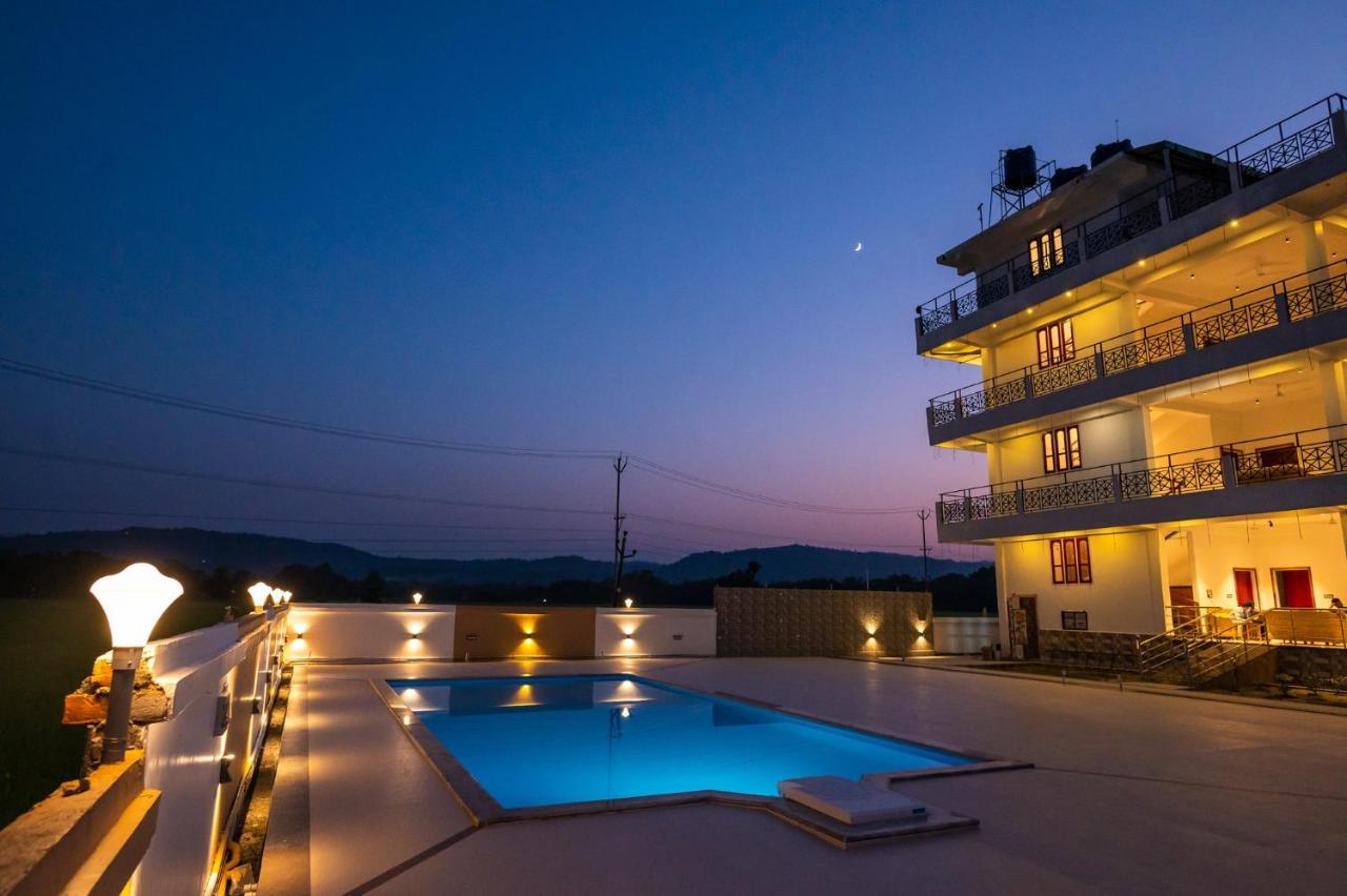 The Kaziranga Address Hotel ภายนอก รูปภาพ