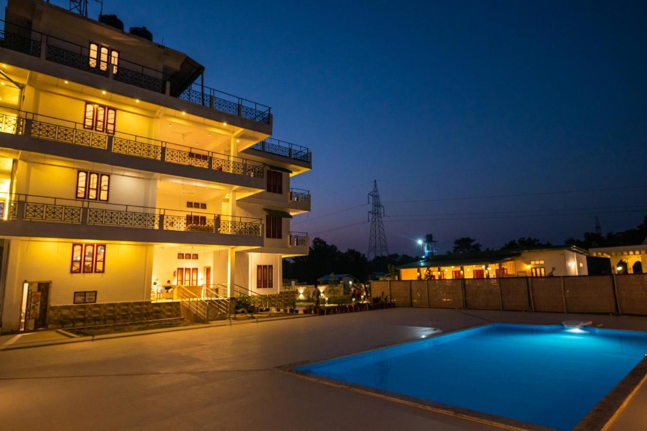 The Kaziranga Address Hotel ภายนอก รูปภาพ