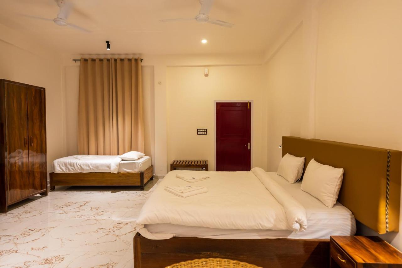 The Kaziranga Address Hotel ภายนอก รูปภาพ