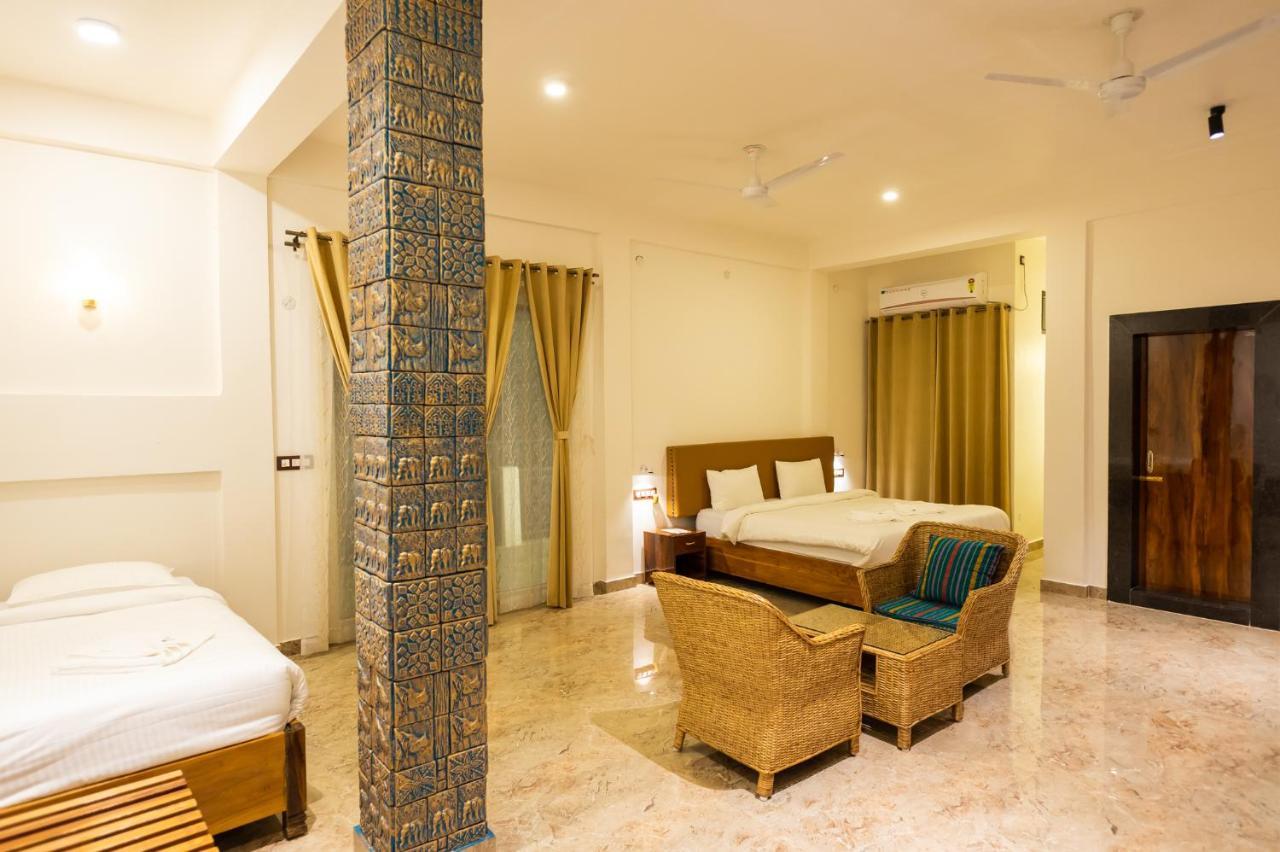 The Kaziranga Address Hotel ภายนอก รูปภาพ