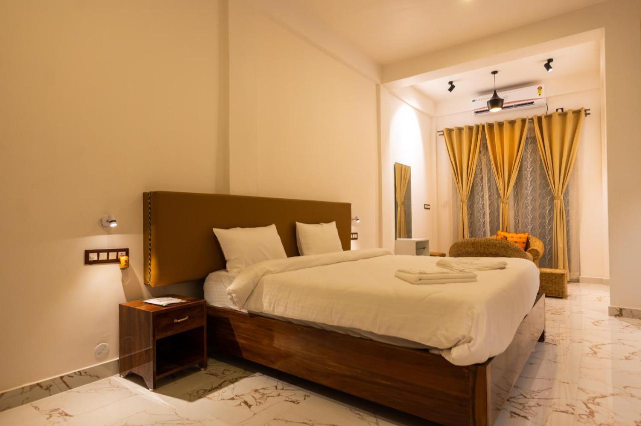 The Kaziranga Address Hotel ภายนอก รูปภาพ