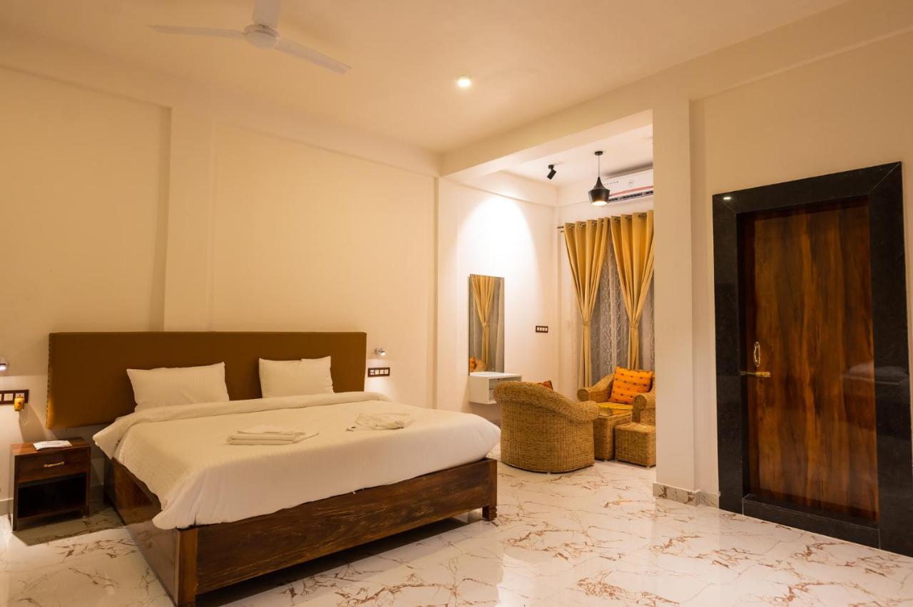 The Kaziranga Address Hotel ภายนอก รูปภาพ