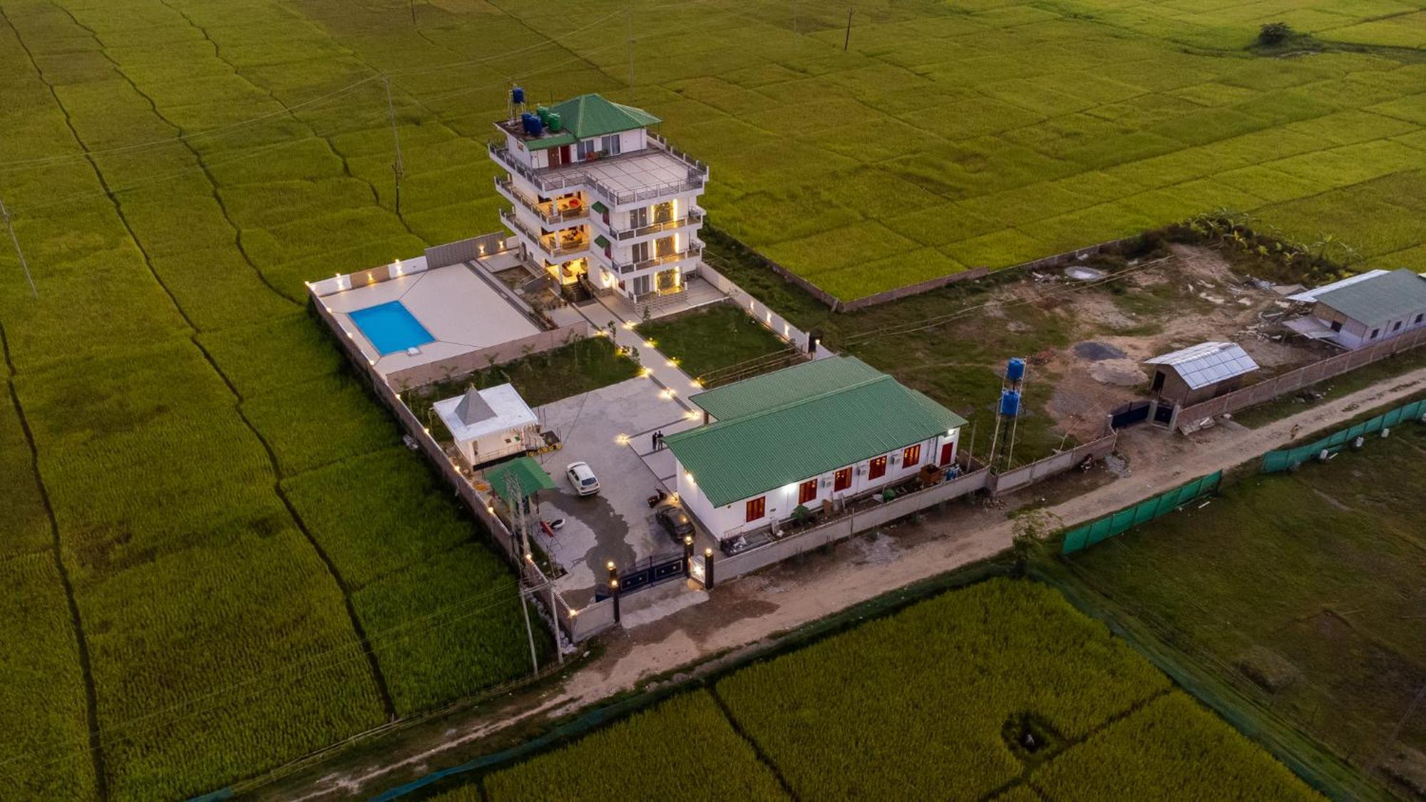 The Kaziranga Address Hotel ภายนอก รูปภาพ
